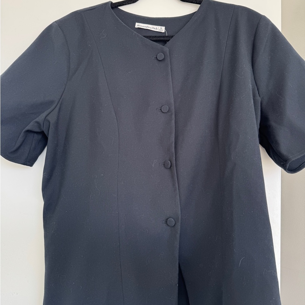 Abercrombie & Fitch Charcoal Button-Up Blouse